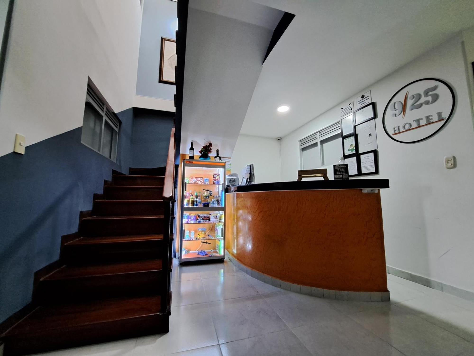 Hotel 9-25 Перейра Екстериор снимка